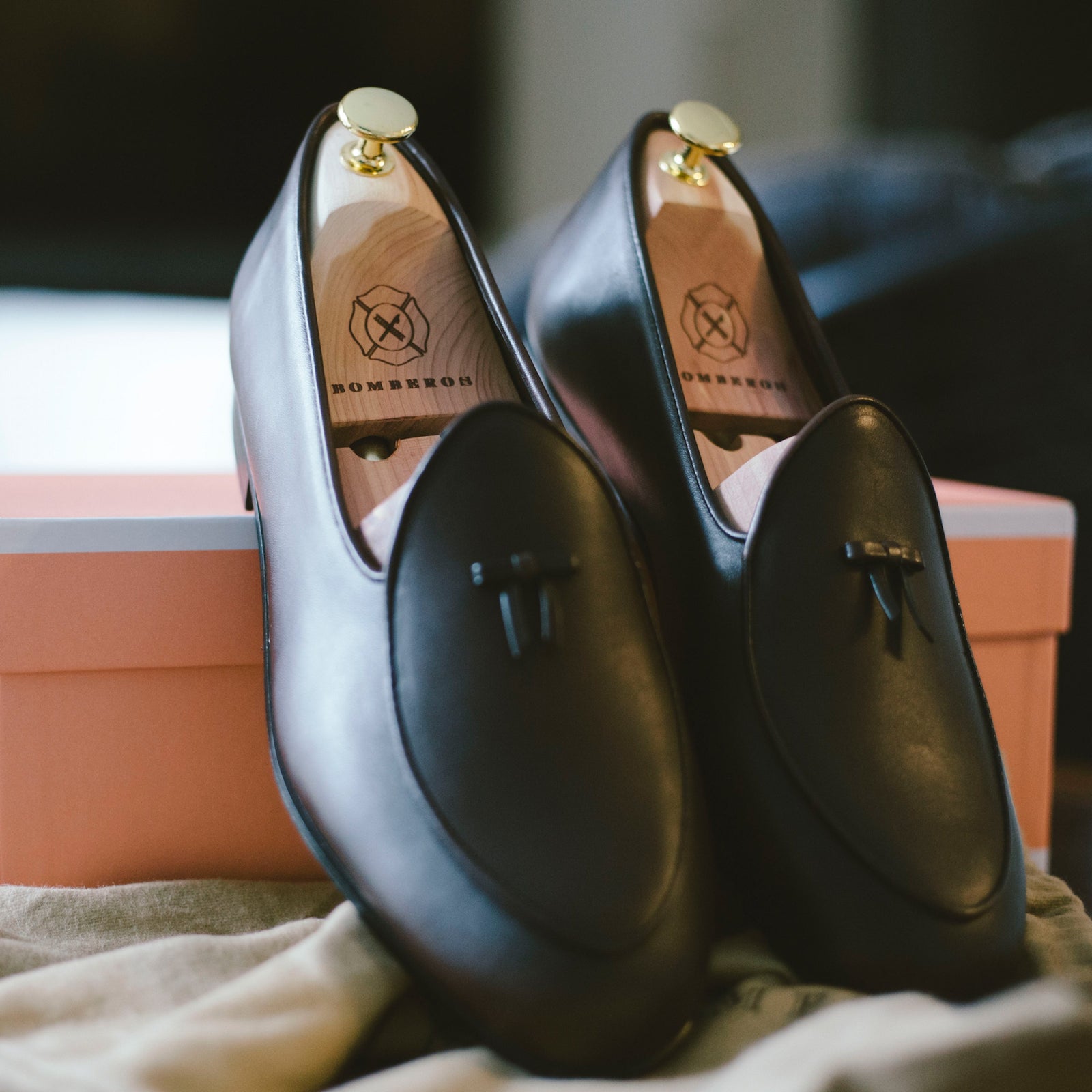 BOMBEROS Men's American Red Cedar Shoe Trees